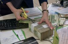 سقوط آزاد قدرت خرید؛ مزد کارگران به یک‌چهارم سال ۹۰ رسید