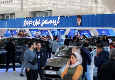  جنگ دولت و ایران‌خودرو بالا گرفت/ گران‌فروشی یا اجرای دستور دولت؟