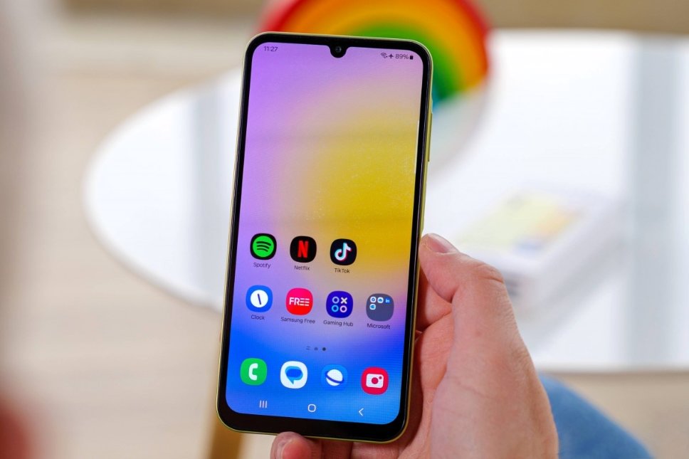 گلکسی A25 ارزش خرید دارد؟