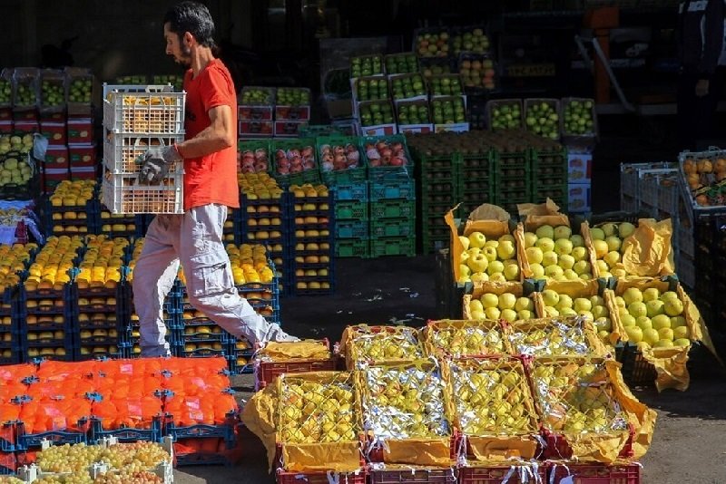 قیمت میوه و تره‌بار امروز 7 تیر/ انگور یاقوتی با چه قیمتی به بازار آمد؟