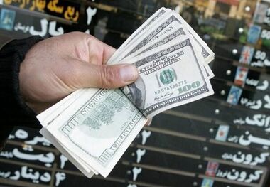 فرار خریداران از بازار ارز/ فردوسی سوت و کور شد!