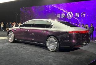 مکسترو S۸۰۰؛ رولزرویس چینی در آستانه ورود به ایران