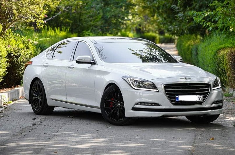 جنسیس G80؛ رقیب تازه‌وارد بی‌ام‌و i5 وارد میدان شد