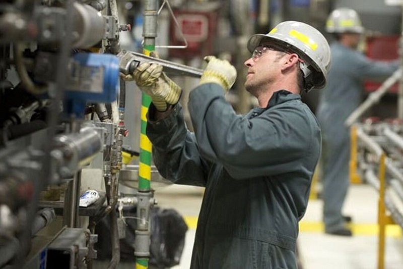 این کشورها پذیرنده نیرو کار ایرانی هستند + لیست مشاغل