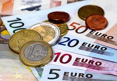 قیمت یورو امروز ۸ اسفند ماه ۱۴۰۲ در بازار