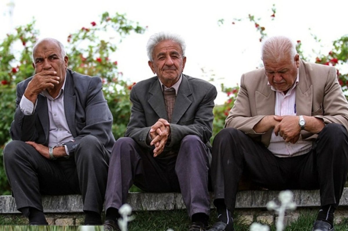 این بازنشستگان زیر خط فقر هستند