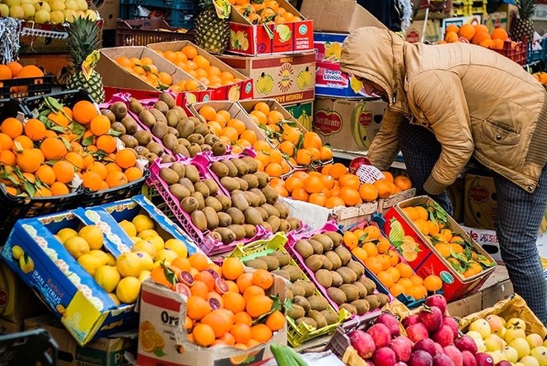 قیمت میوه و ترهبار امروز پنجشنبه 20 دی/ انار، خرمالو و کیوی چند؟