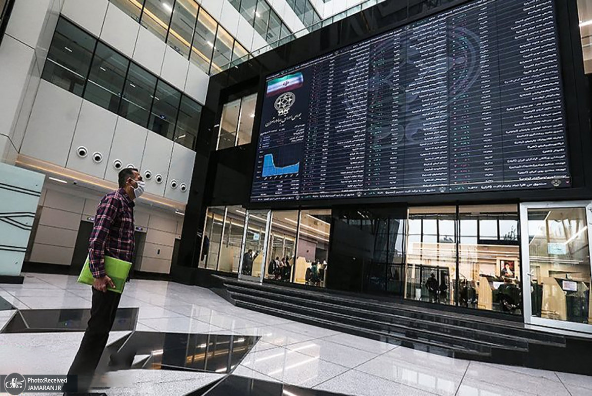 
نامه دیرهنگام رئیس سازمان بورس به رئیسی، چه فایده ای برای سهامداران دارد