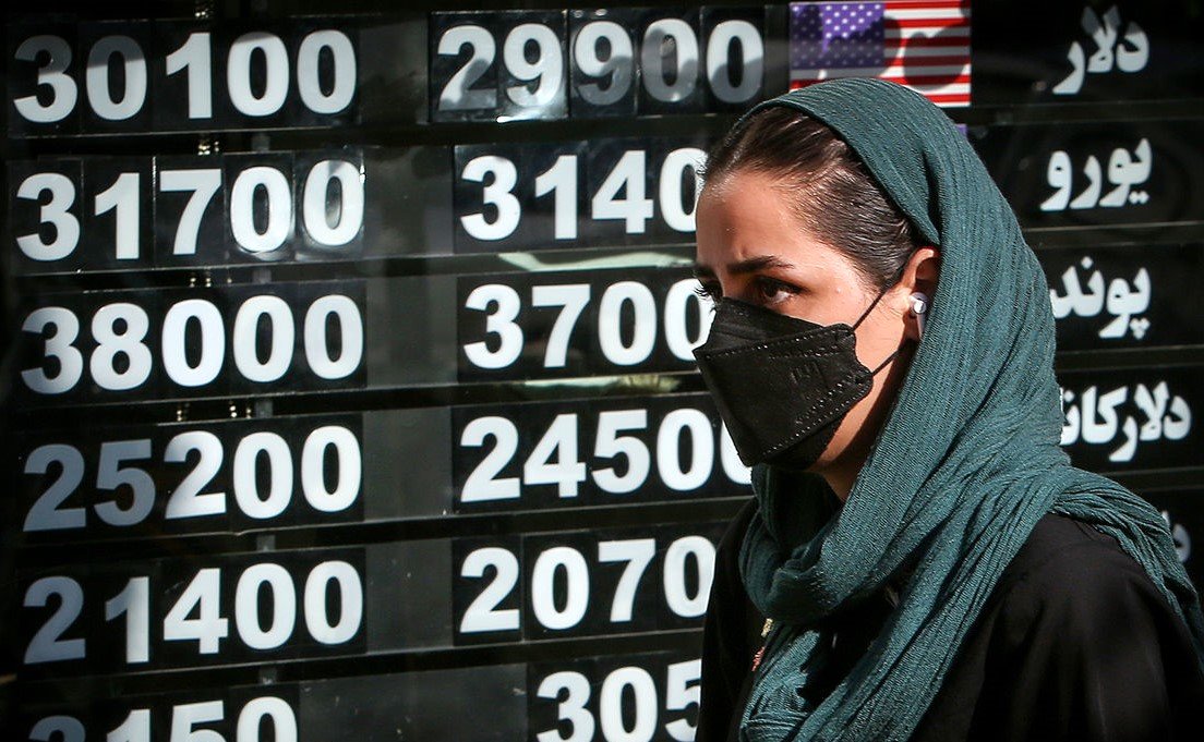 قیمت دلار در فرودین ۱۴۰۳ به این عدد میرسد