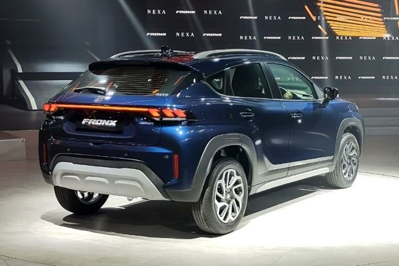 سوزوکی فرانکس؛ فروش چهار برابری برادر کوچک ویتارا در بازار 