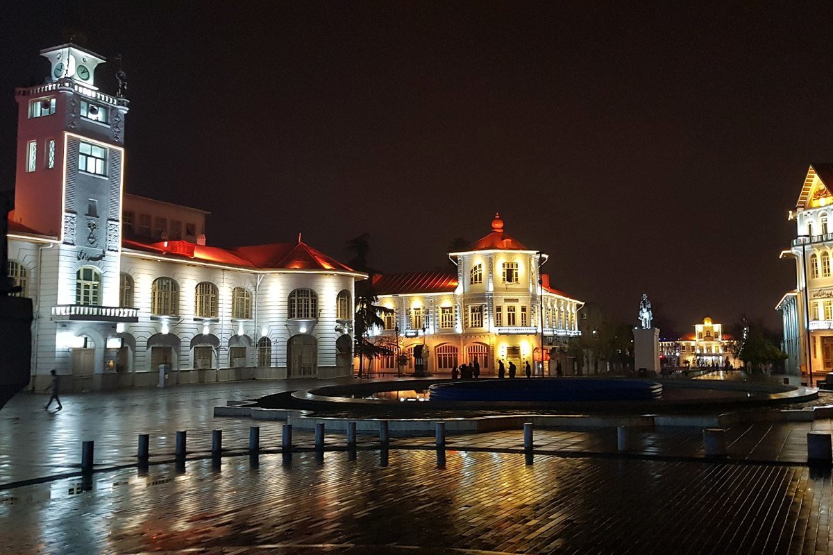 راهنمای سفر به رشت؛ جاهای دیدنی، سوغات و هزینه‌ها