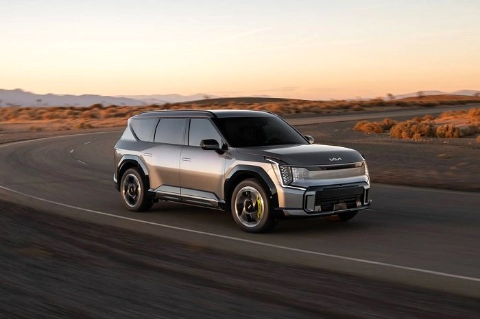 کیا EV9 GT؛ قدرتمندترین شاسیبلند برقی رونمایی شد