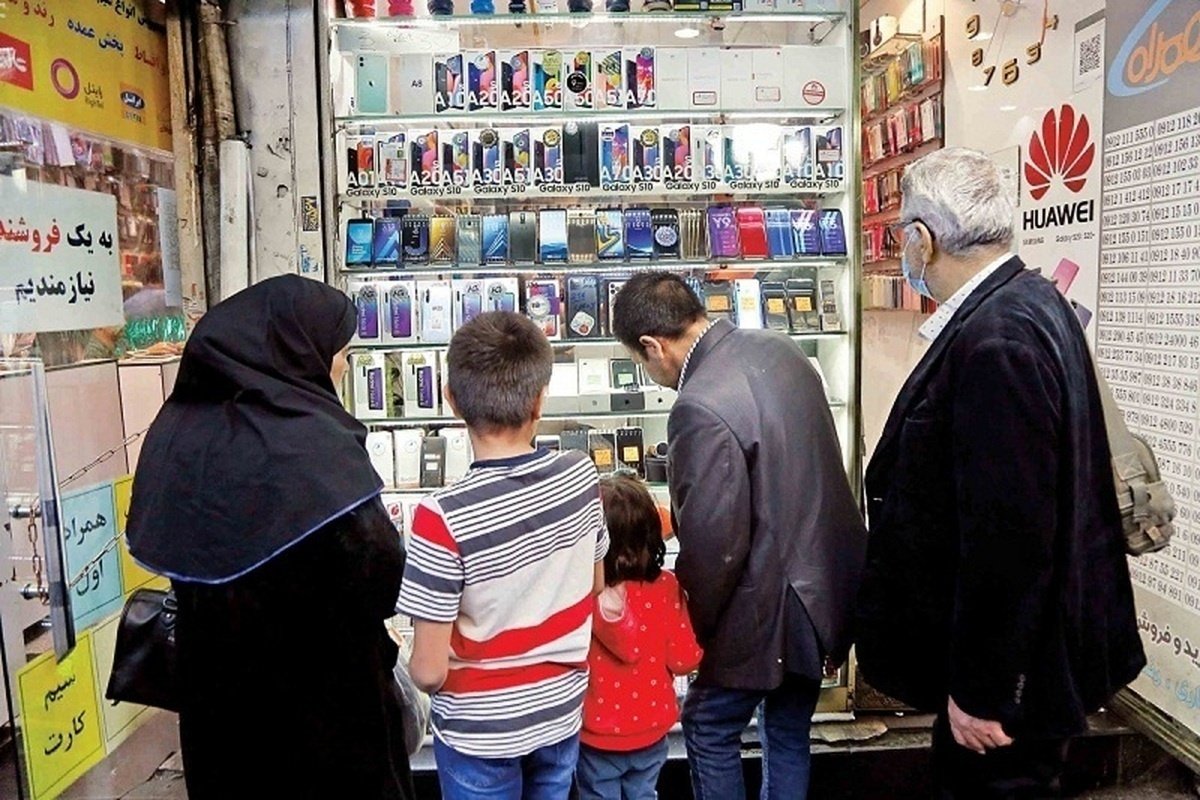 حربه موبایل‌فروشان علاءالدین برای جذب مشتری!