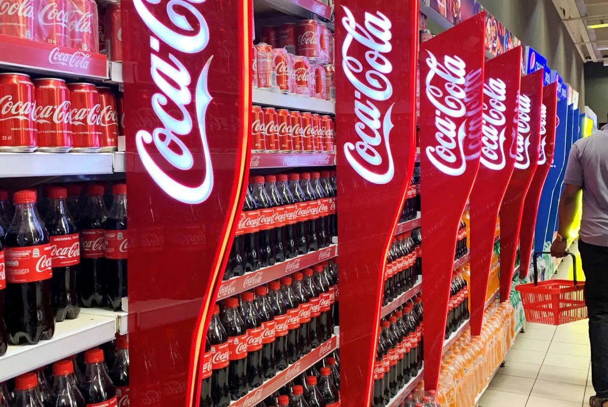 بخشنامه عجیب گمرک درمورد کوکاکولا 