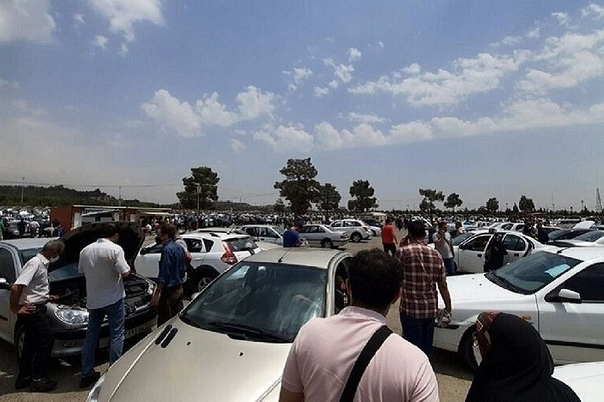 گران شدن عجیب خودروها در آگهی های فروش